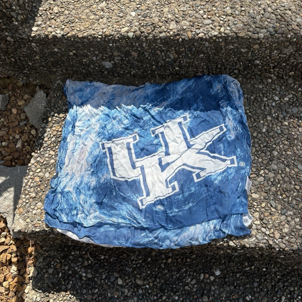 University Of Kentucky Wildcats Crinkle Scarf Shawl 60 Inch Thin UK basketball